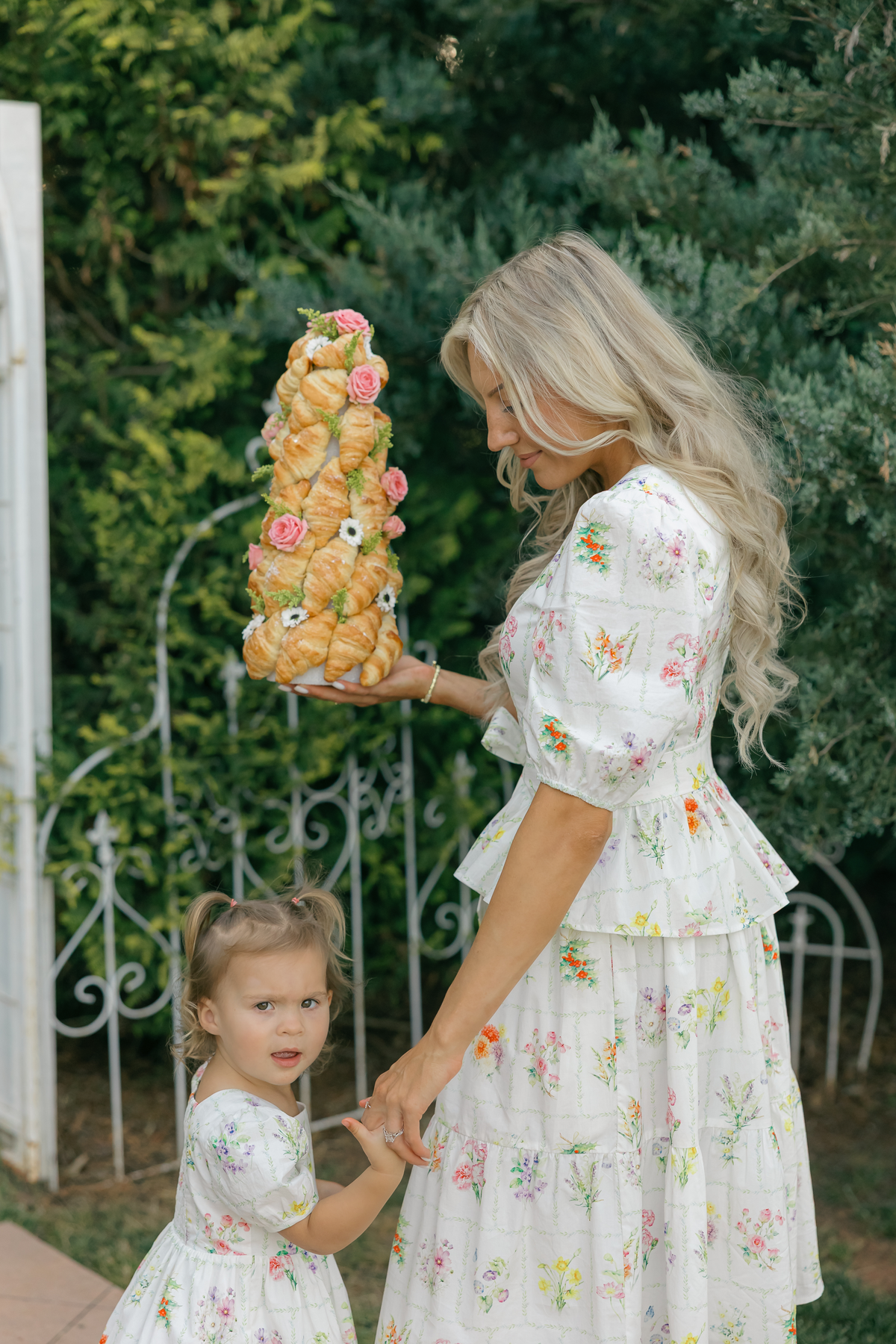 The Top for Mome Set with Nursing Zippers in Birth Flowers