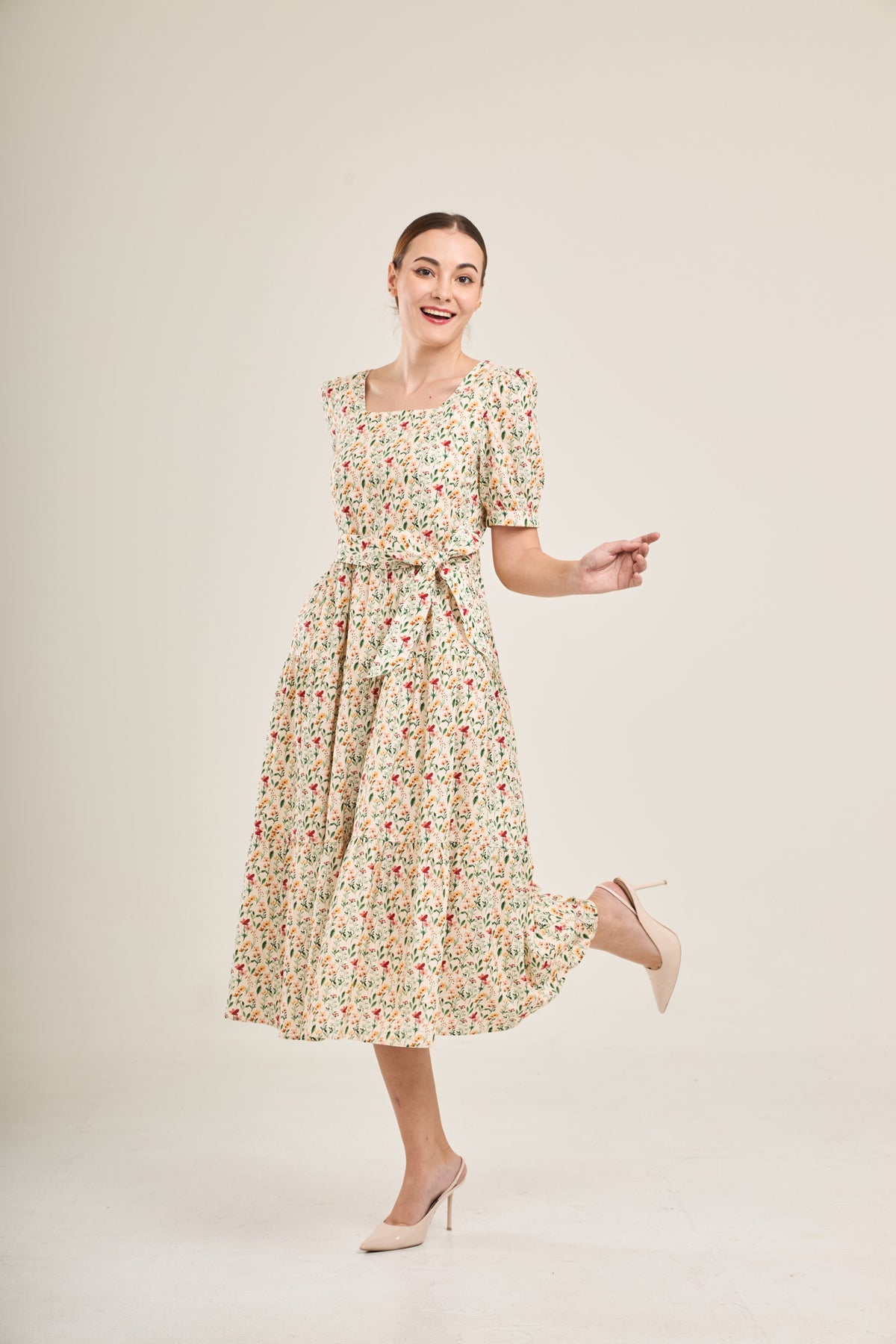 Versa Cotton Dress with Nursing Zippers in Harvest Blooms