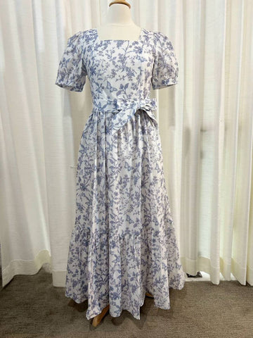 B18: Sample Versa Dress with Nursing Zippers in Blue Toile Butterfly, Size XS (For 2024 batches)