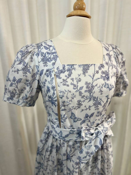 *Sample* Versa Dress with Nursing Zippers in Blue Toile Butterfly