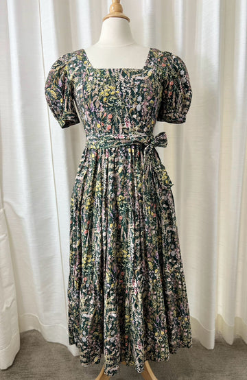 A57: Versa Dress with Nursing Zippers in Green Garden (Size: S: bust = 34")