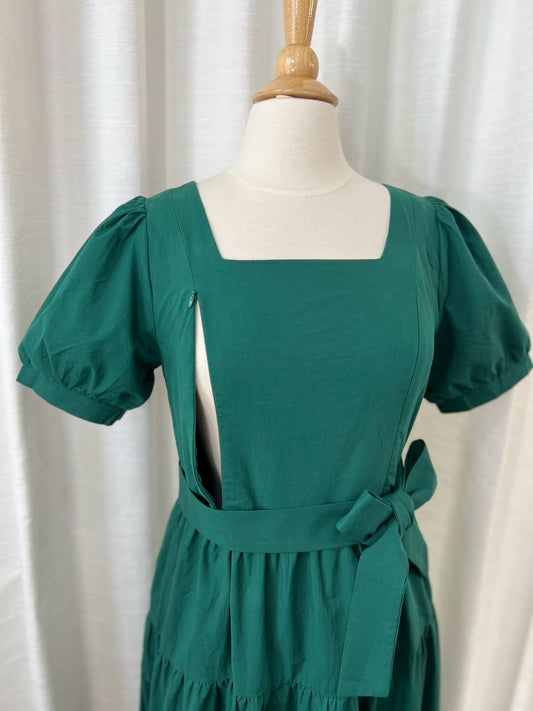 D32: Versa Cotton Dress with Nursing in Evergreen Size M (Slightly Imperfect Product)