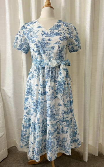 A56: Charming Dress with Nursing Zippers in Vintage Blue Toile (bust = 35", waist = 33")