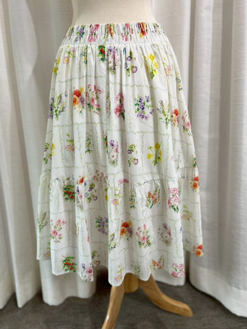 *Sample* The Skirt for Mome Set in Birth Flowers